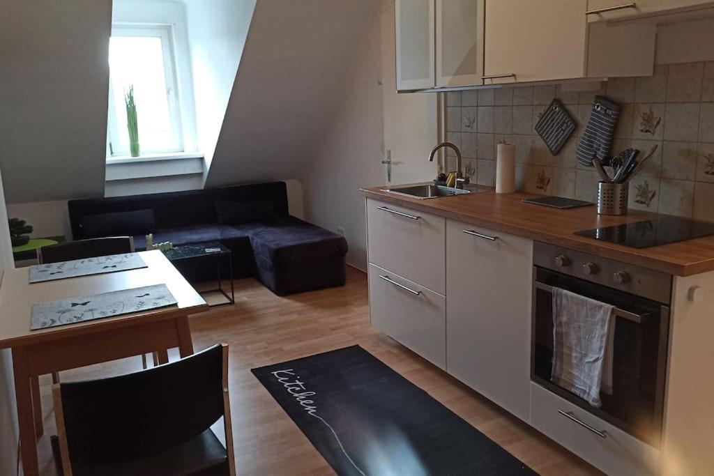 Retrowohnung Im Herzen Von Graz Bagian luar foto